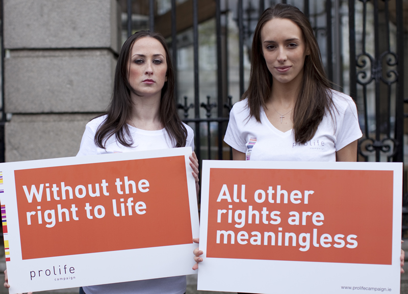 Without the right to life... All other rights are meaningless - Pro-Life Women - Pro-Life Campaign - Fara dreptul la viata... Toate celelalte drepturi sunt lipsite de sens - Femei Pro-Vita (Pentru Viata) - Campanie Pro-Vita (Pro-Life) - ProLifeCampaign.ie